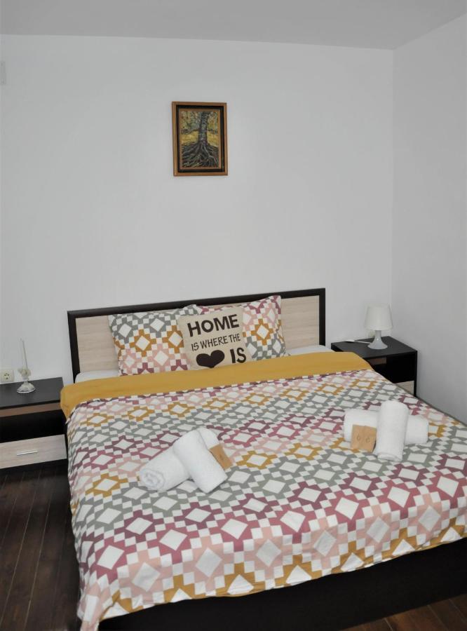 Honey I'M Home Apartments Велико Търново Екстериор снимка